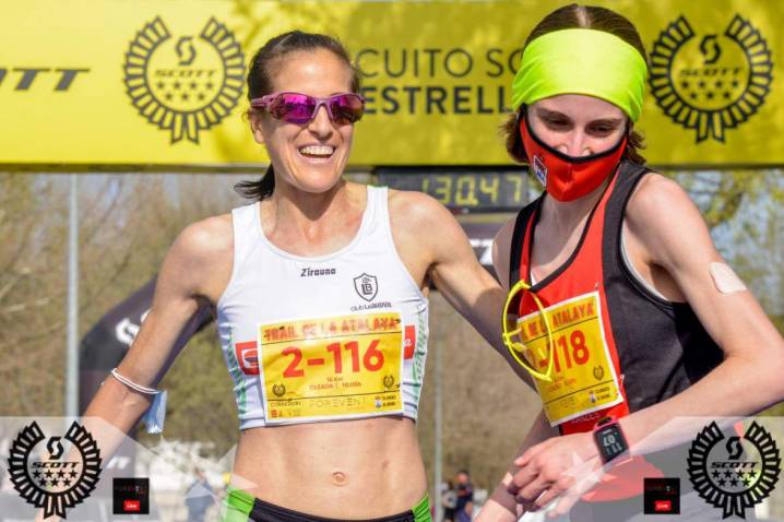 Raquel Gómez y Gema Olave (LEA La Blanca) compiten en el Campeonato de España de Trail en la localidad cántabra de  Liencres 